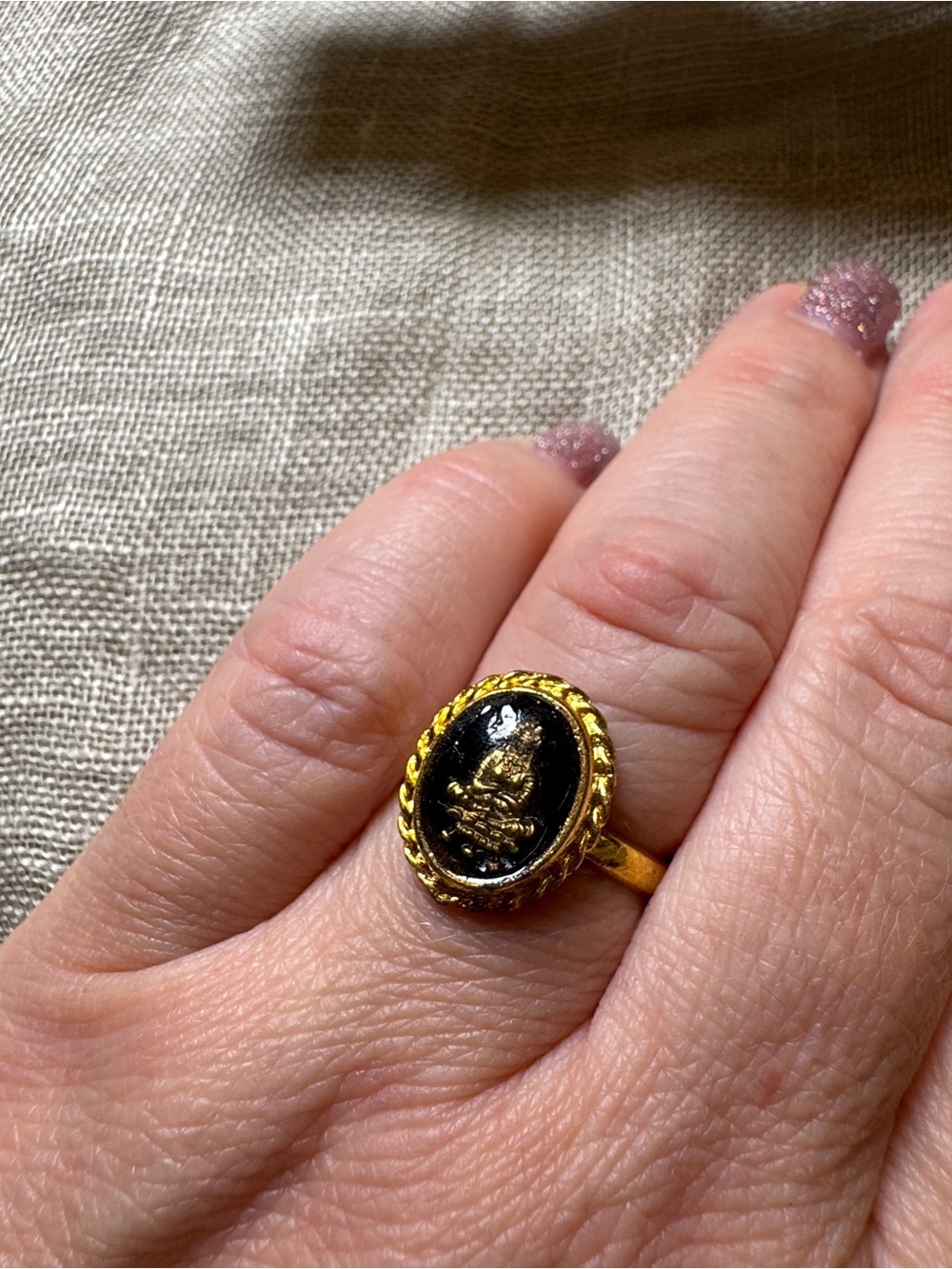 Vintage Gold Plated Ring with Black & Gold Buddha Intaglio 5.5